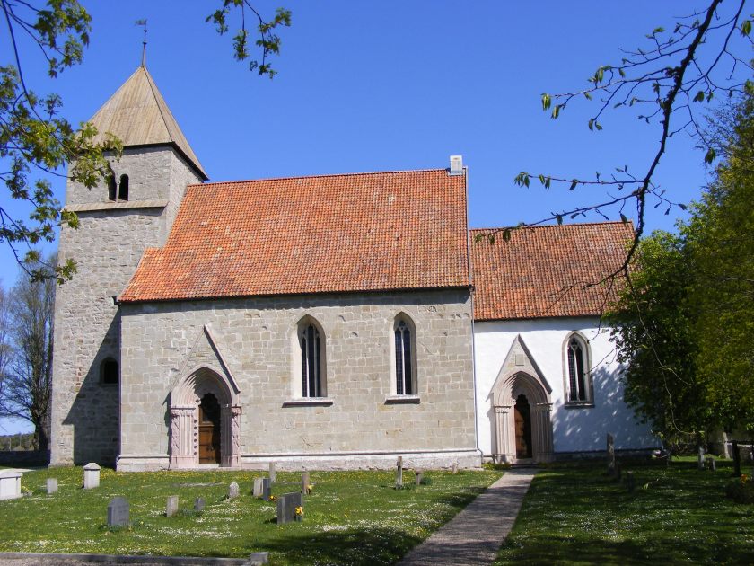 Hamlingbo_kyrka